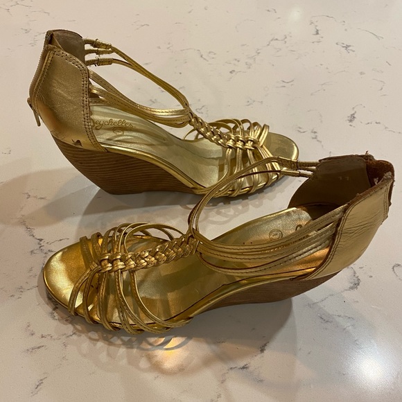 Seychelles Shoes - Gold Seychelles Wedges
